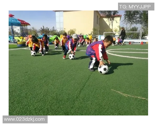 幼儿园足球明星走廊展现小小运动员的梦想与成长之路